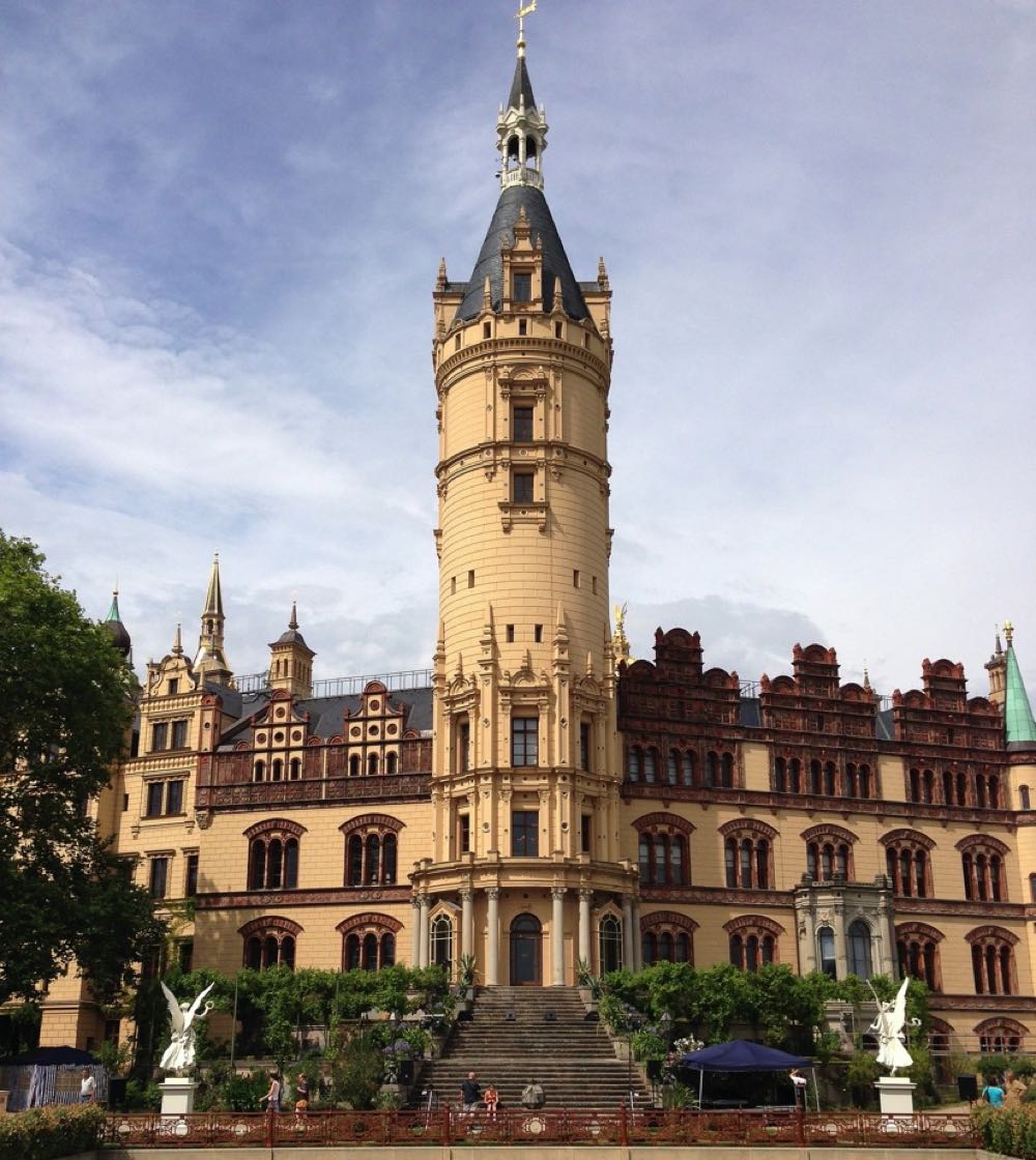 Turm des Schweriner Schlosses - Ihre Ferien in Schwerin